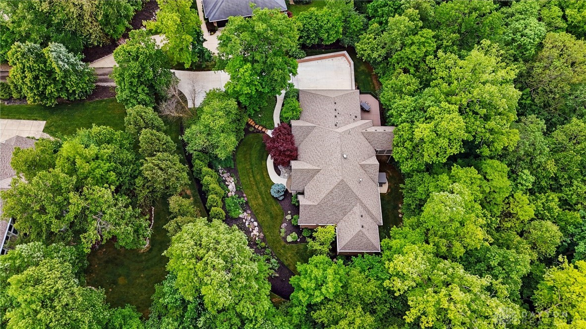 7721 Country Brook Court, Springboro, Ohio image 9