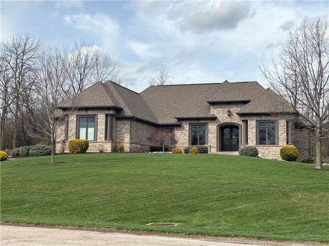Photo of 678 Grand Wood Court, Clearcreek Twp, OH 45066 (MLS # 955712)