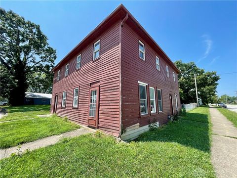 Homes For Sale - 303 W Cumberland Street<br/> Lewisburg, OH 45338
