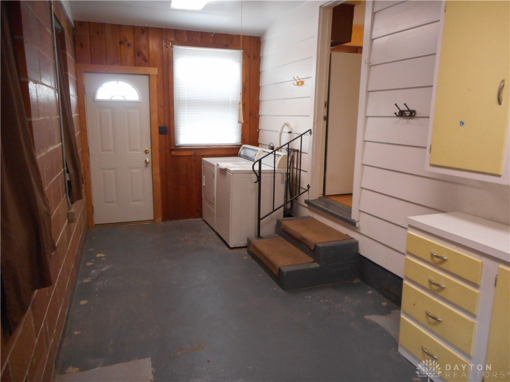 223 W Washington Street, New Carlisle, Ohio image 11