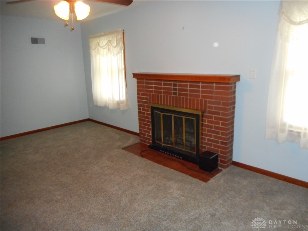 223 W Washington Street, New Carlisle, Ohio image 14