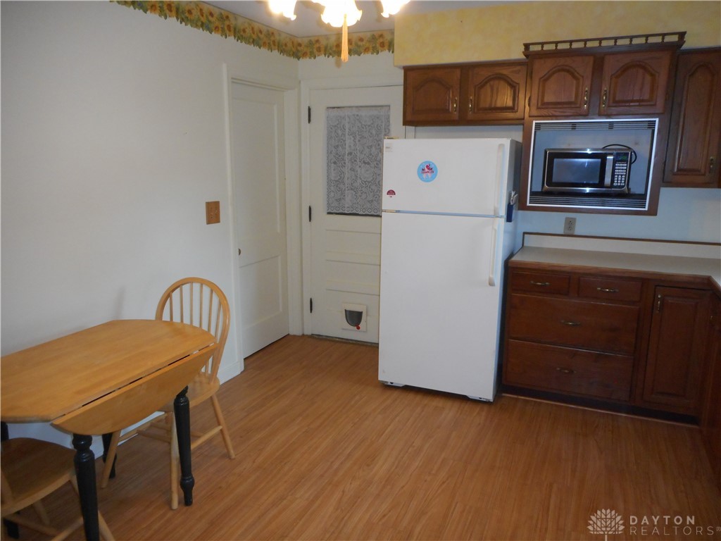223 W Washington Street, New Carlisle, Ohio image 6