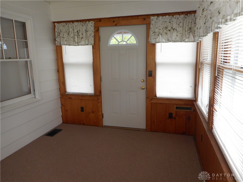 223 W Washington Street, New Carlisle, Ohio image 12