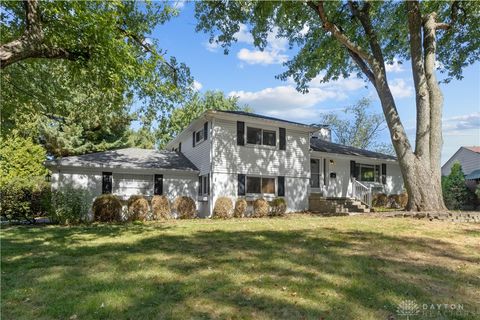 Photo of 101 Enid Avenue, Dayton, OH 45429 (MLS # 944550)