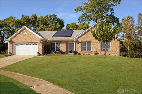 Photo of 107 Trace Court, West Carrollton, OH 45439 (MLS # 943338)