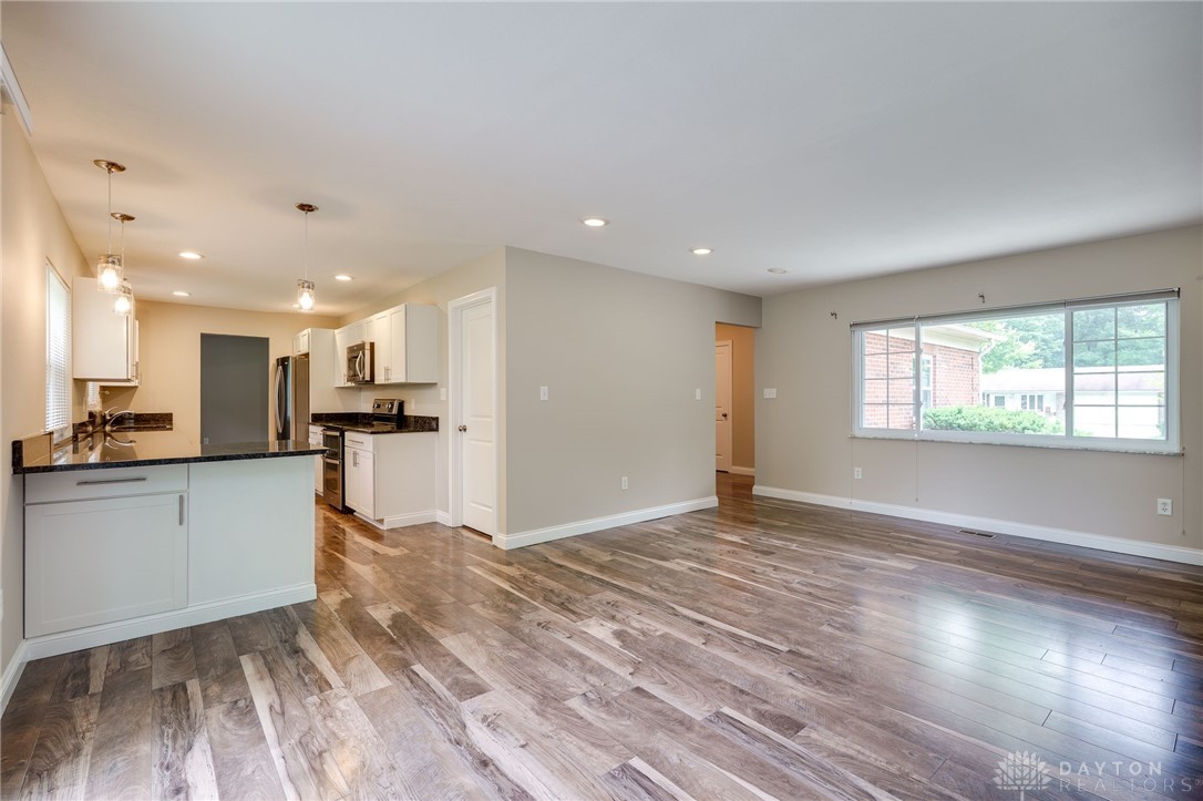 Beavercreek, Ohio 45434, United States, 3 Bedrooms Bedrooms, ,2 BathroomsBathrooms,Residential,Pending,155060