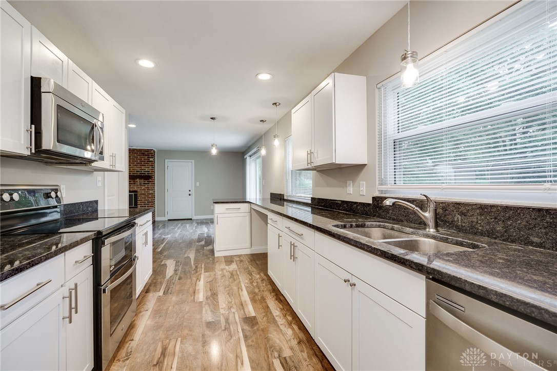 Beavercreek, Ohio 45434, United States, 3 Bedrooms Bedrooms, ,2 BathroomsBathrooms,Residential,Pending,155060