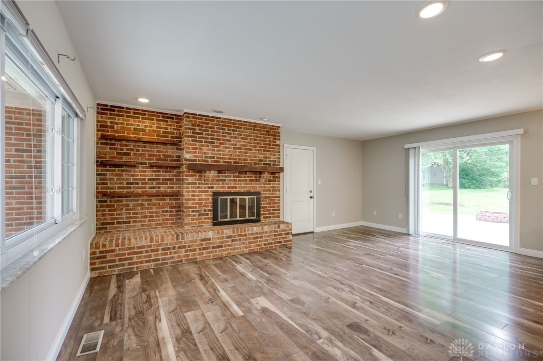 Beavercreek, Ohio 45434, United States, 3 Bedrooms Bedrooms, ,2 BathroomsBathrooms,Residential,Pending,155060