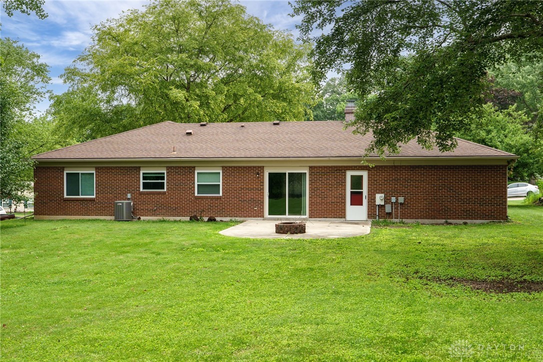 Beavercreek, Ohio 45434, United States, 3 Bedrooms Bedrooms, ,2 BathroomsBathrooms,Residential,Pending,155060