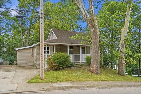 Photo of 272 S 3rd Street, Waynesville, OH 45068 (MLS # 963599)