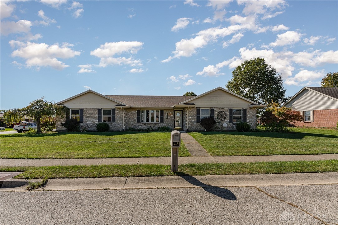 525 Sycamore Drive, Eaton, Ohio image 1