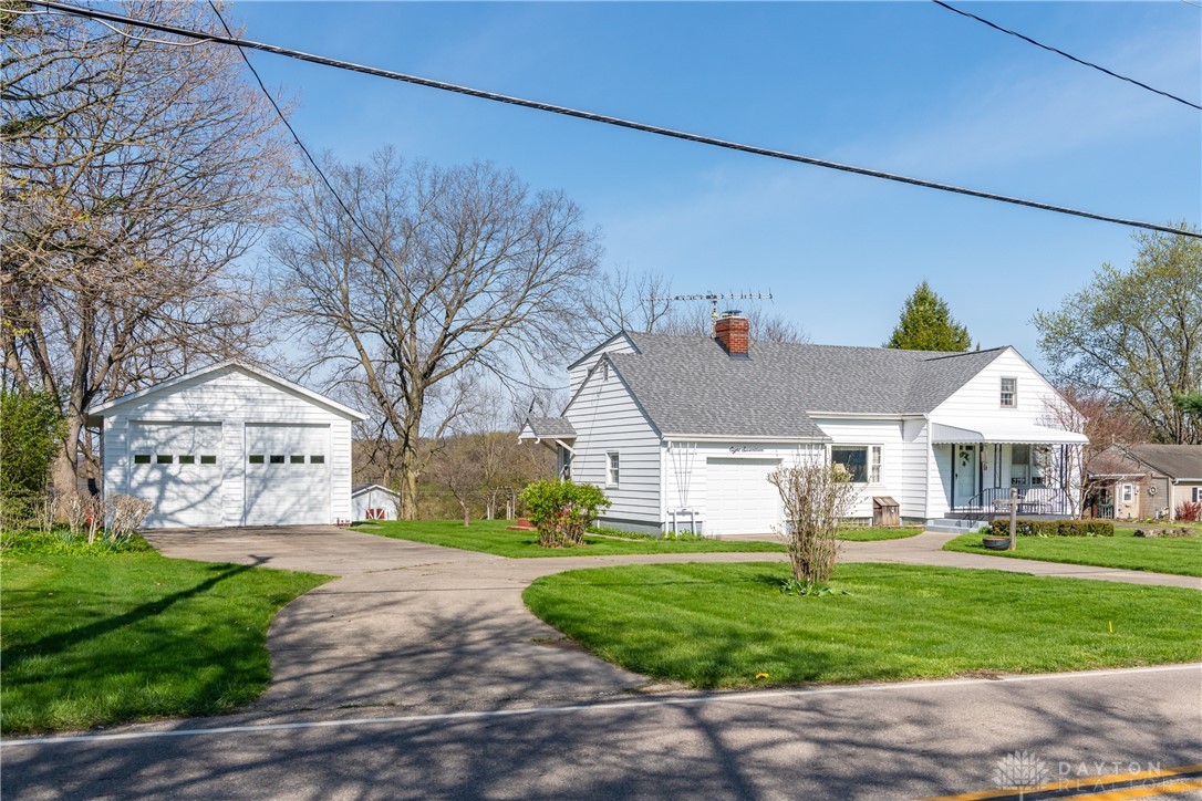 817 Old Mill Road, Springfield, Ohio image 1