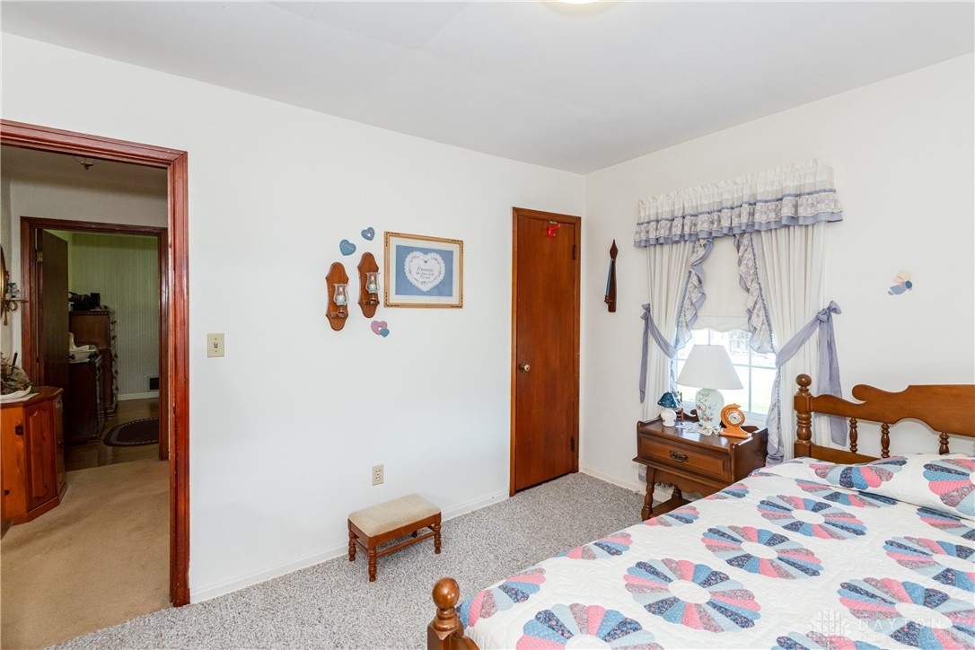 817 Old Mill Road, Springfield, Ohio image 28