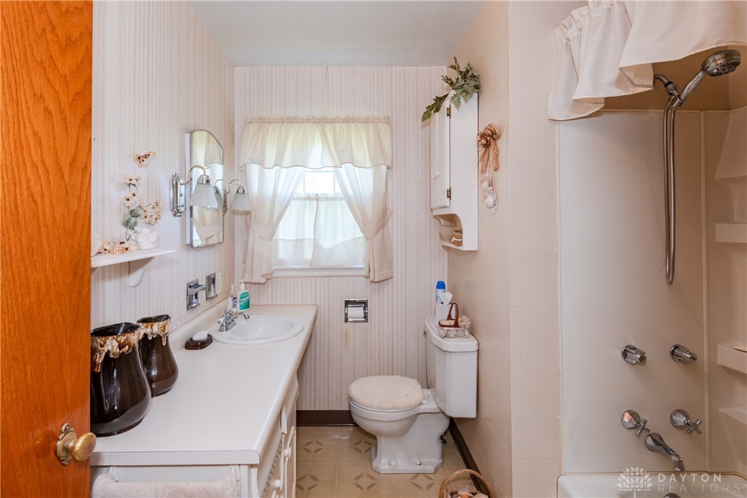 817 Old Mill Road, Springfield, Ohio image 26
