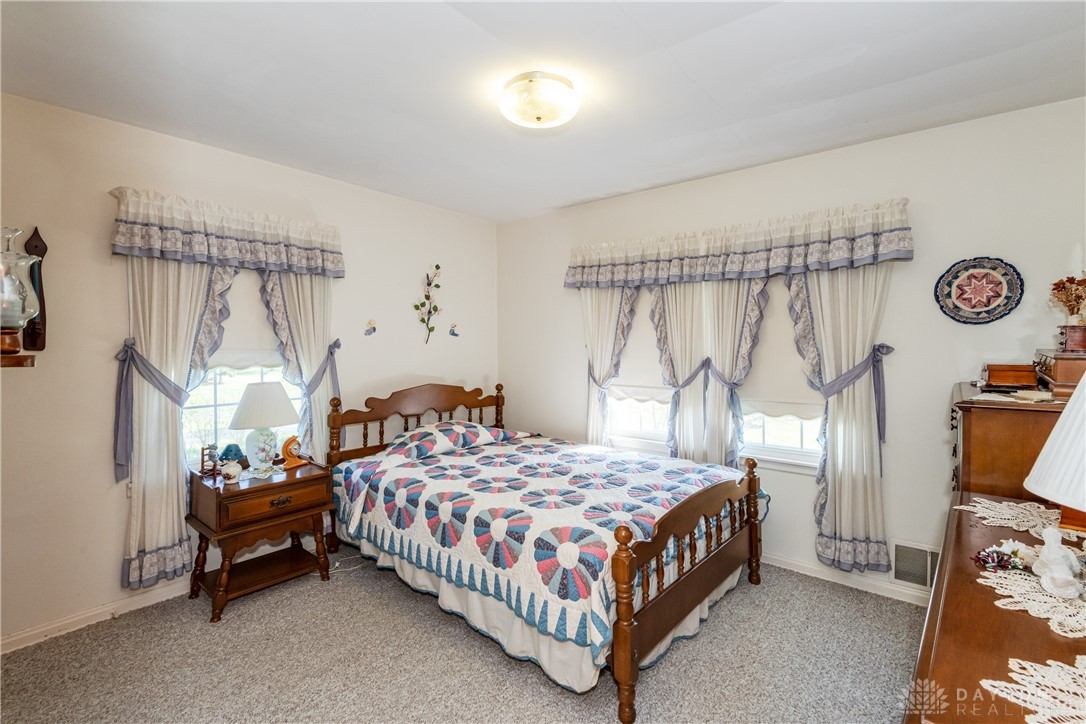 817 Old Mill Road, Springfield, Ohio image 27