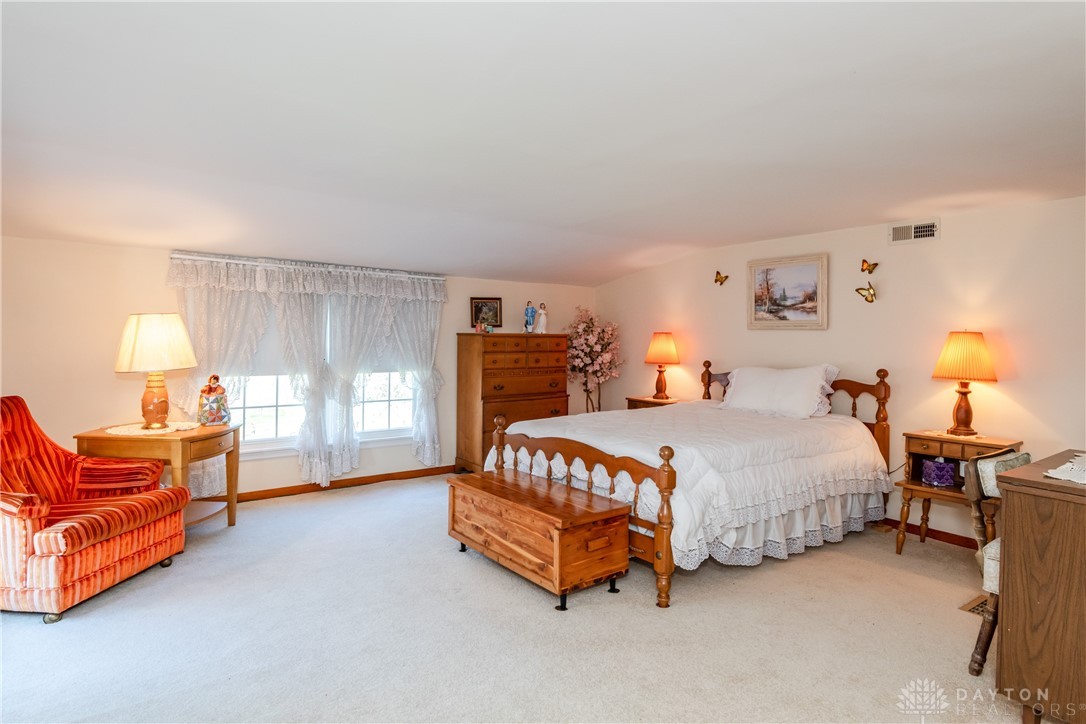 817 Old Mill Road, Springfield, Ohio image 37