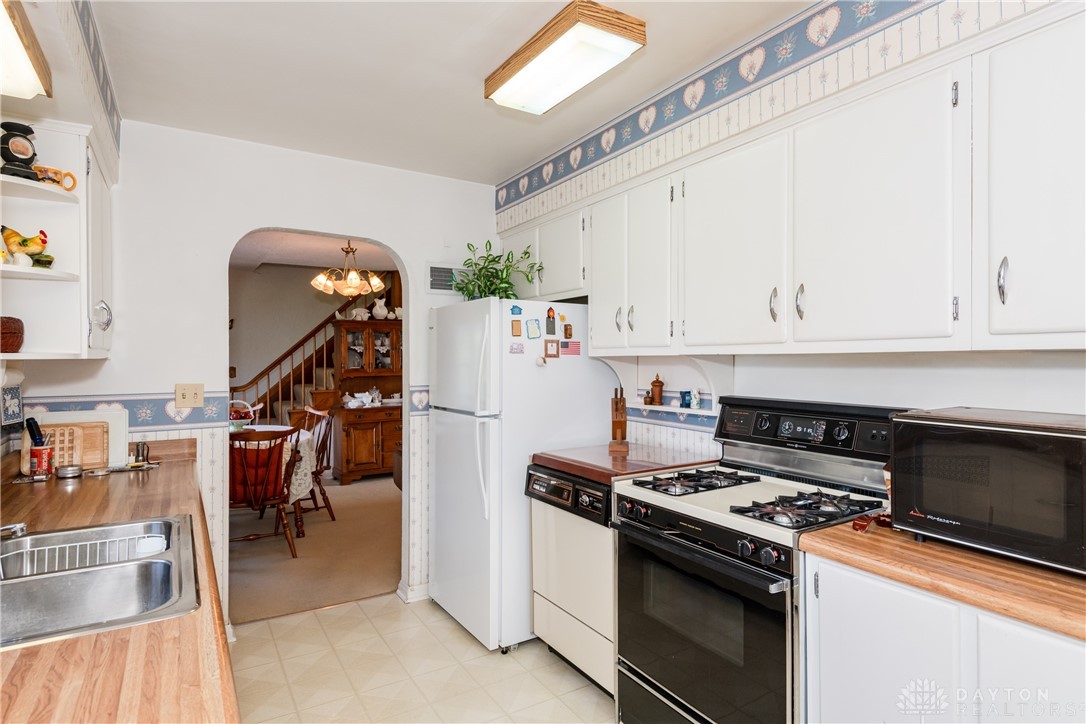 817 Old Mill Road, Springfield, Ohio image 22