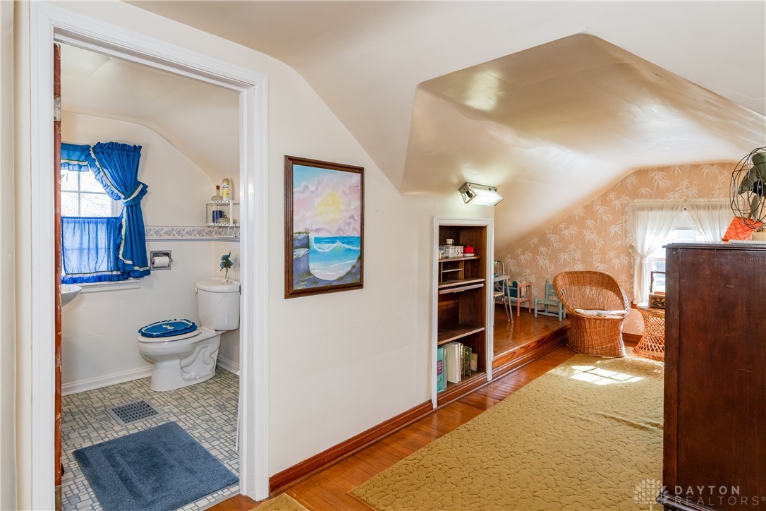 817 Old Mill Road, Springfield, Ohio image 32