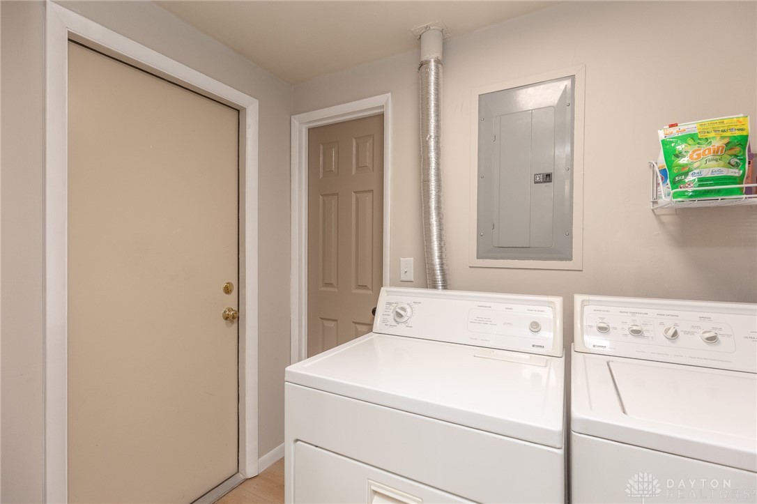 6641 Harshmanville Road, Dayton, Ohio image 16