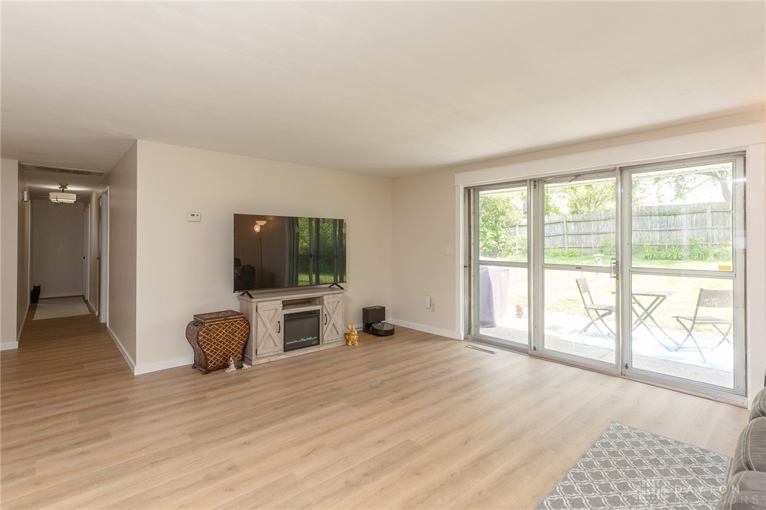 6641 Harshmanville Road, Dayton, Ohio image 6