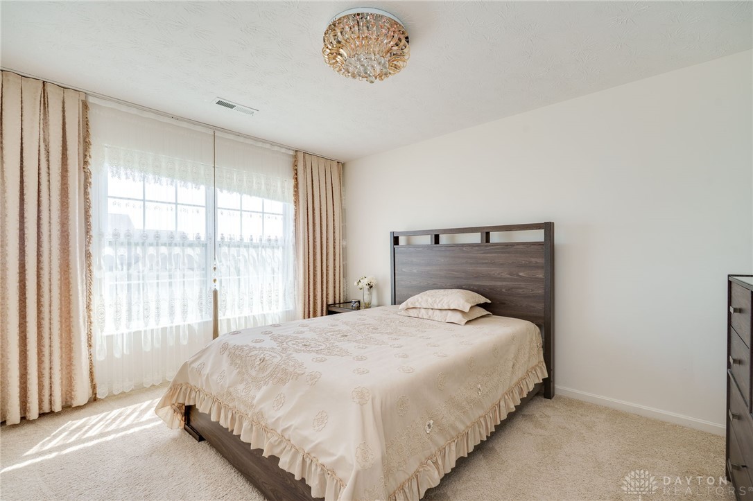 4239 Silver Oak Way, Dayton, Ohio image 36