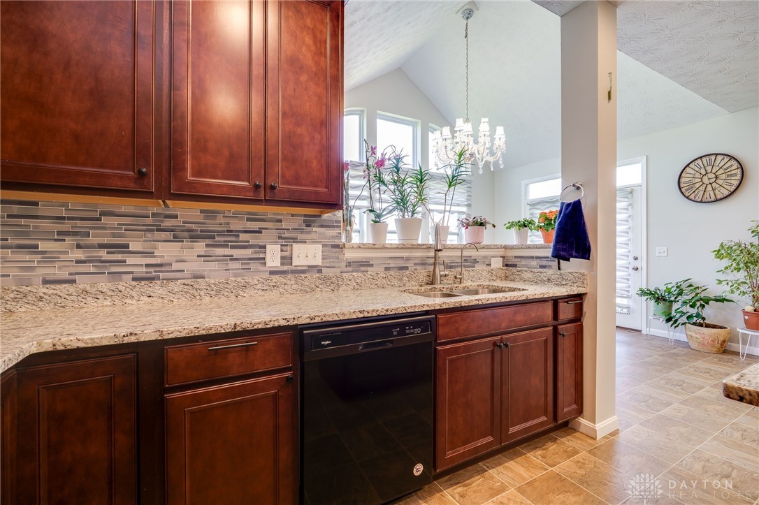 4239 Silver Oak Way, Dayton, Ohio image 10