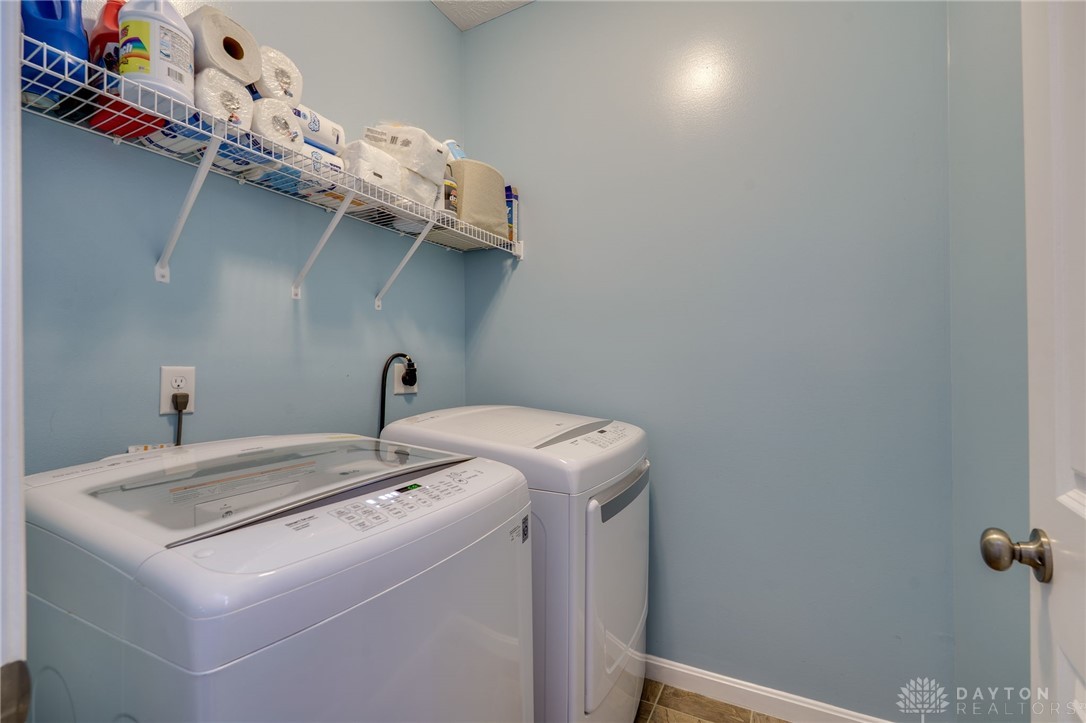 4239 Silver Oak Way, Dayton, Ohio image 38