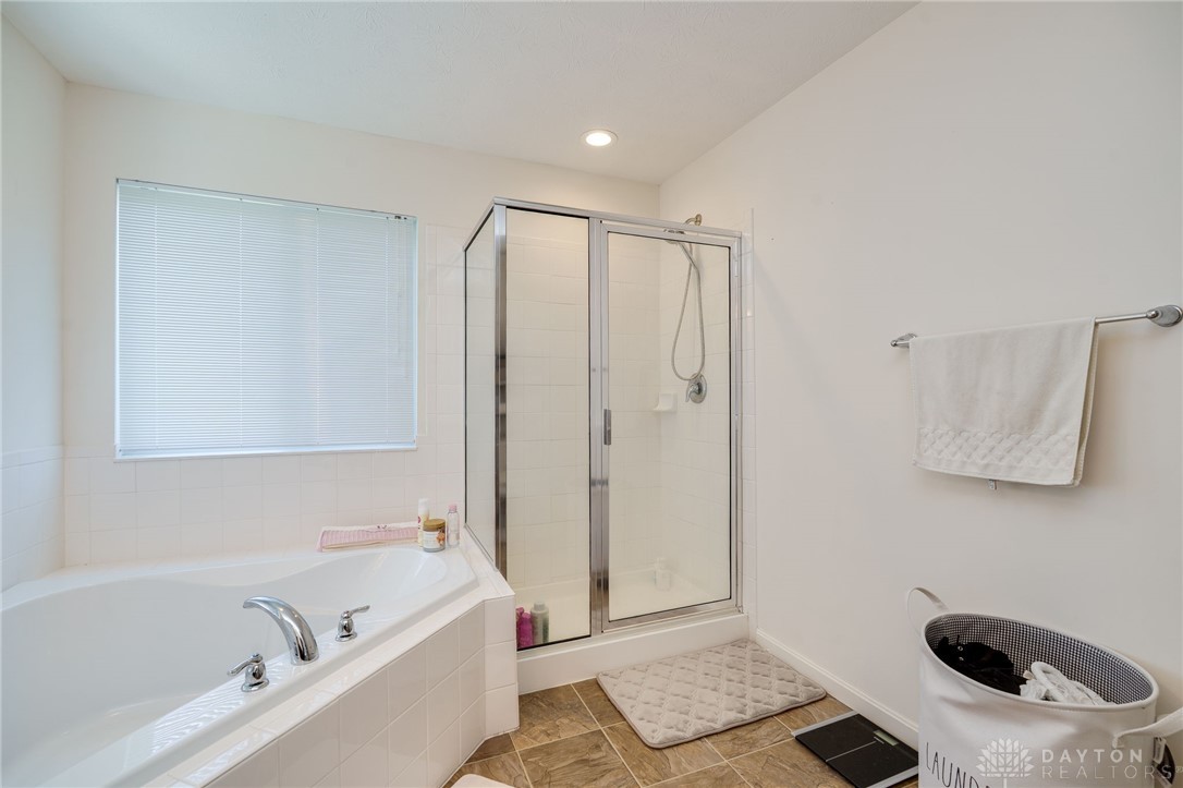 4239 Silver Oak Way, Dayton, Ohio image 35