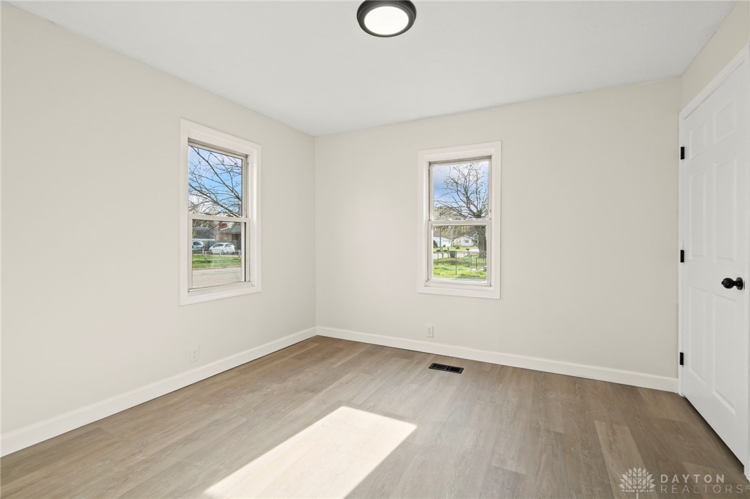3417 Beechgrove Road, Moraine, Ohio image 8