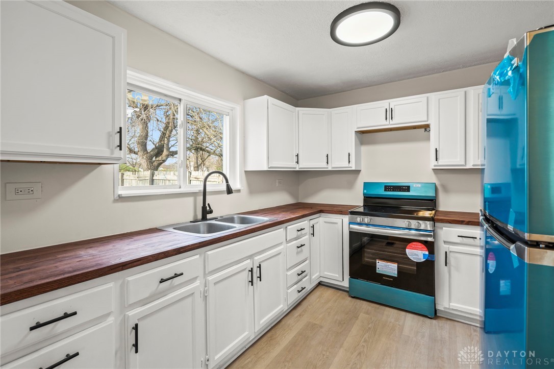 3417 Beechgrove Road, Moraine, Ohio image 12