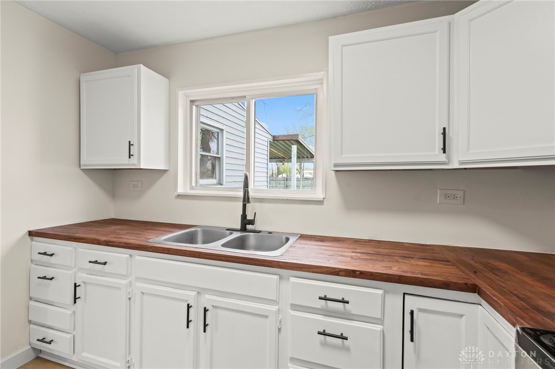 3417 Beechgrove Road, Moraine, Ohio image 14