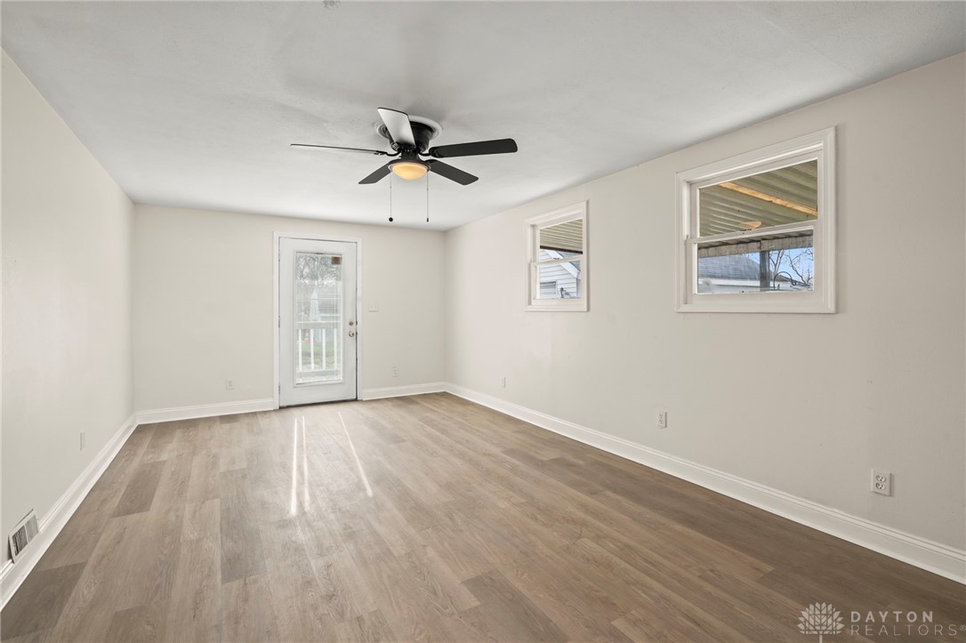 3417 Beechgrove Road, Moraine, Ohio image 18