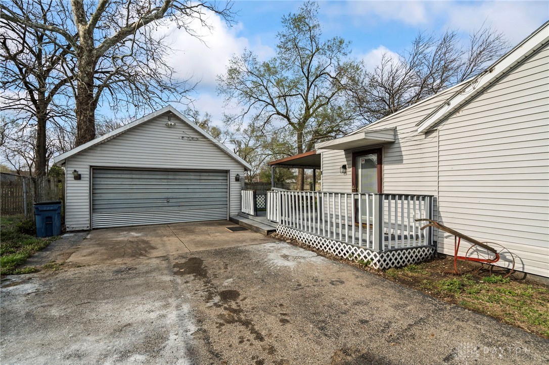 3417 Beechgrove Road, Moraine, Ohio image 43