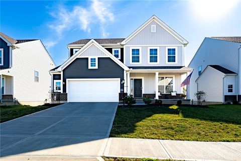 Photo of 550 Crossing Lane, Dayton, OH 45449 (MLS # 945062)