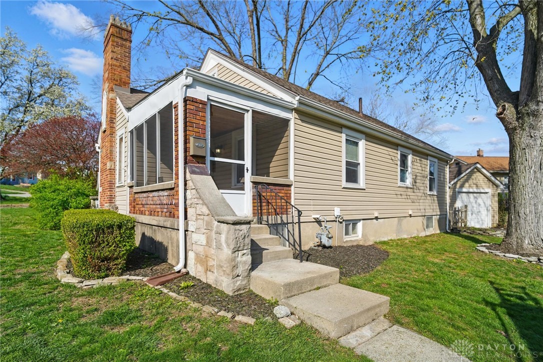 3459 Wellington Drive, Dayton, Ohio image 2