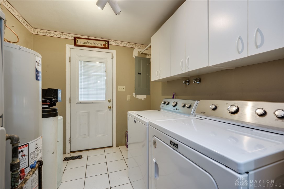 1252 Harmony Lane, Fairborn, Ohio image 31