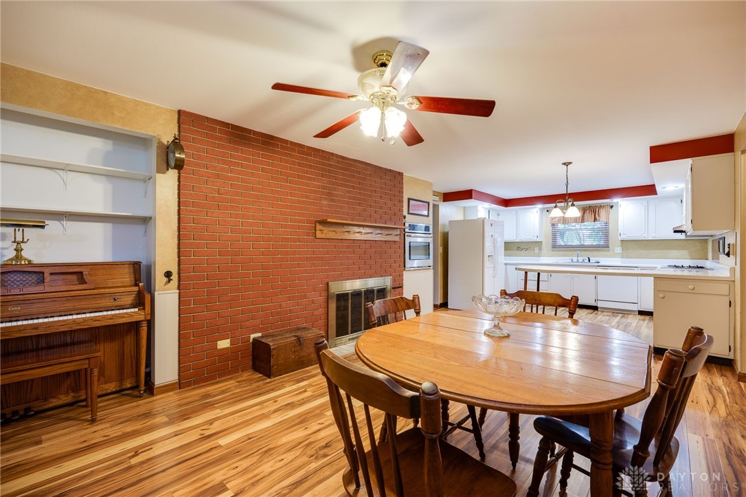 1252 Harmony Lane, Fairborn, Ohio image 9