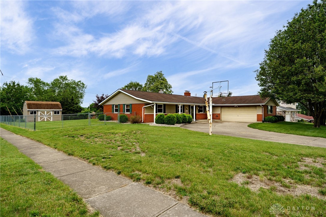 1252 Harmony Lane, Fairborn, Ohio image 40