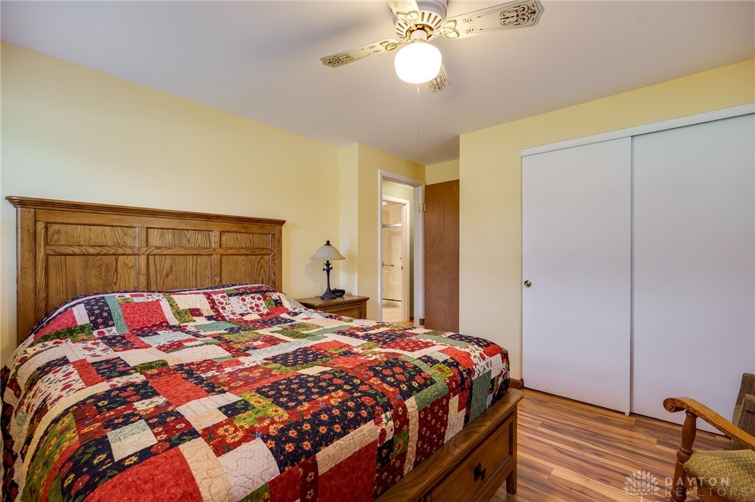 1252 Harmony Lane, Fairborn, Ohio image 30