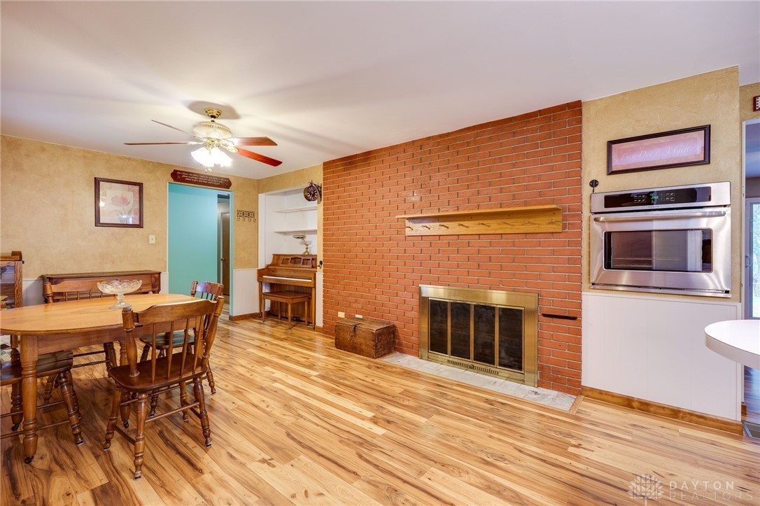 1252 Harmony Lane, Fairborn, Ohio image 10