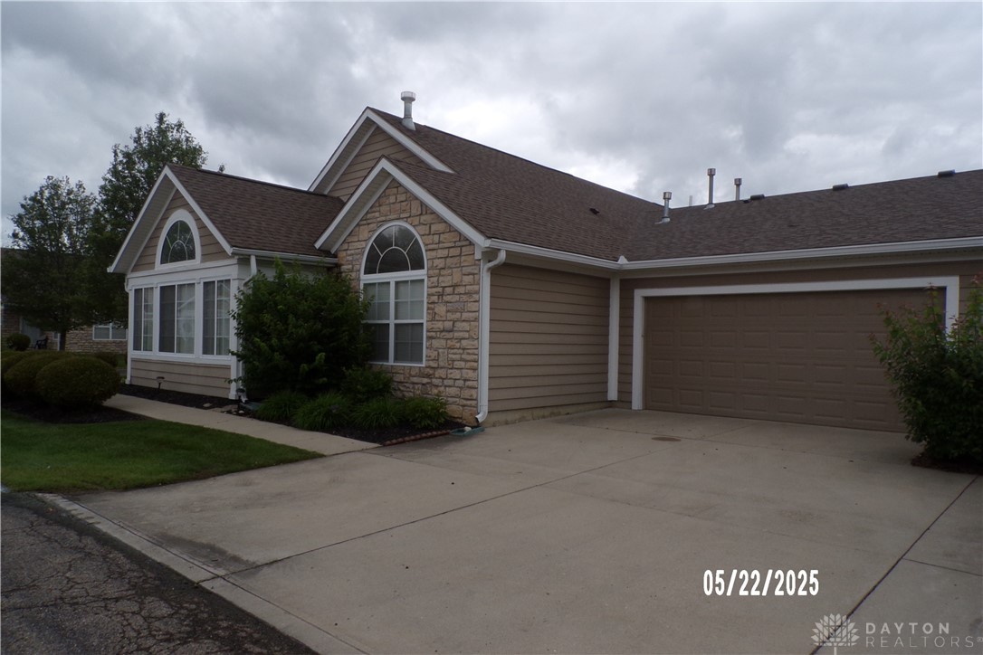 120 Aberdeen Village Drive, Beavercreek, Ohio image 3