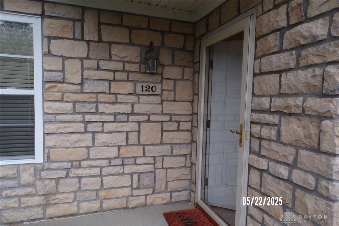 120 Aberdeen Village Drive, Beavercreek, Ohio image 4
