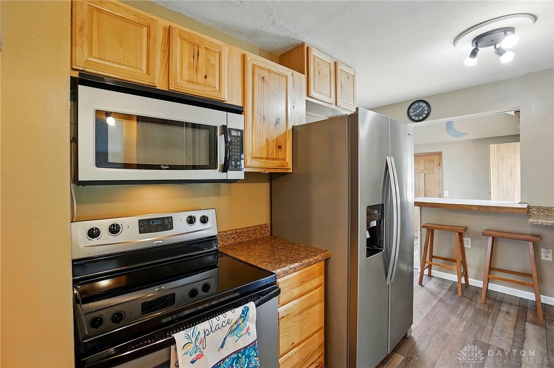 811 Tanglewood Drive, Springfield, Ohio image 10