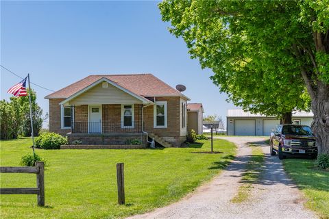 Photo of 1217 Jasper Road, Xenia, OH 45385 (MLS # 959130)