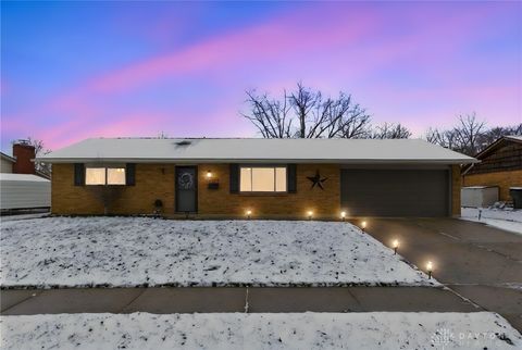 Photo of 2307 Stop 8 Road, Dayton, OH 45414 (MLS # 953266)