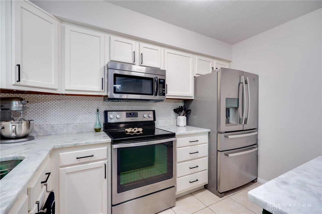 9900 Lincolnshire Road, Miamisburg, Ohio image 16