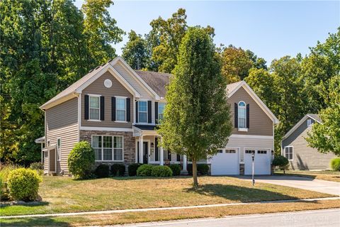 Photo of 55 Hickory Pointe Drive, Germantown, OH 45327 (MLS # 943953)