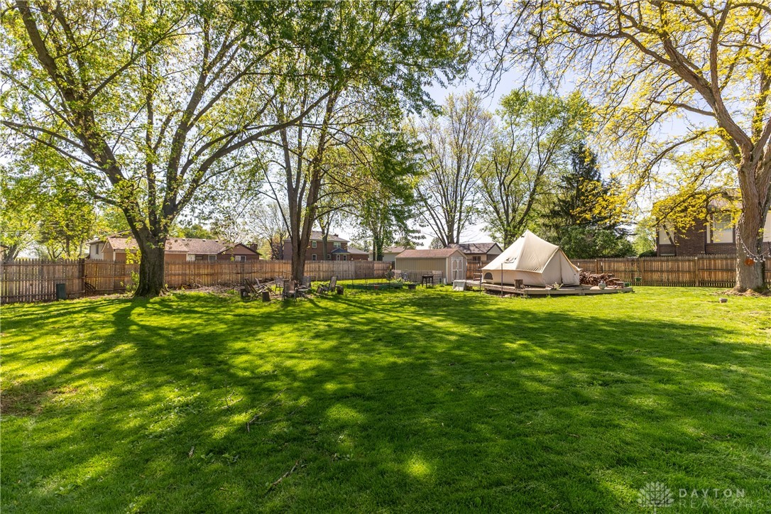 6805 Roberta Drive, Tipp City, Ohio image 32