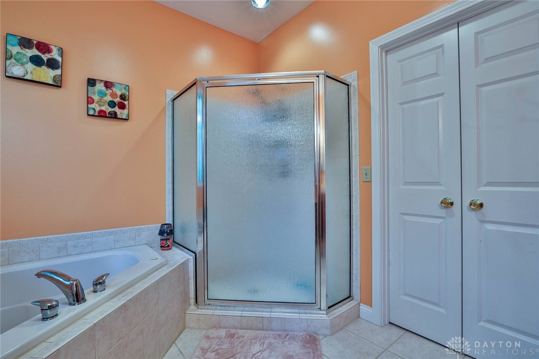 1466 Shawnee Drive, Morrow, Ohio image 24