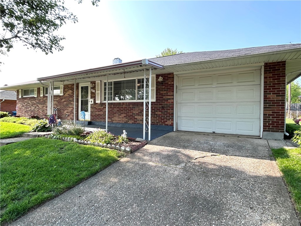 5575 Barnard Drive, Dayton, Ohio image 2